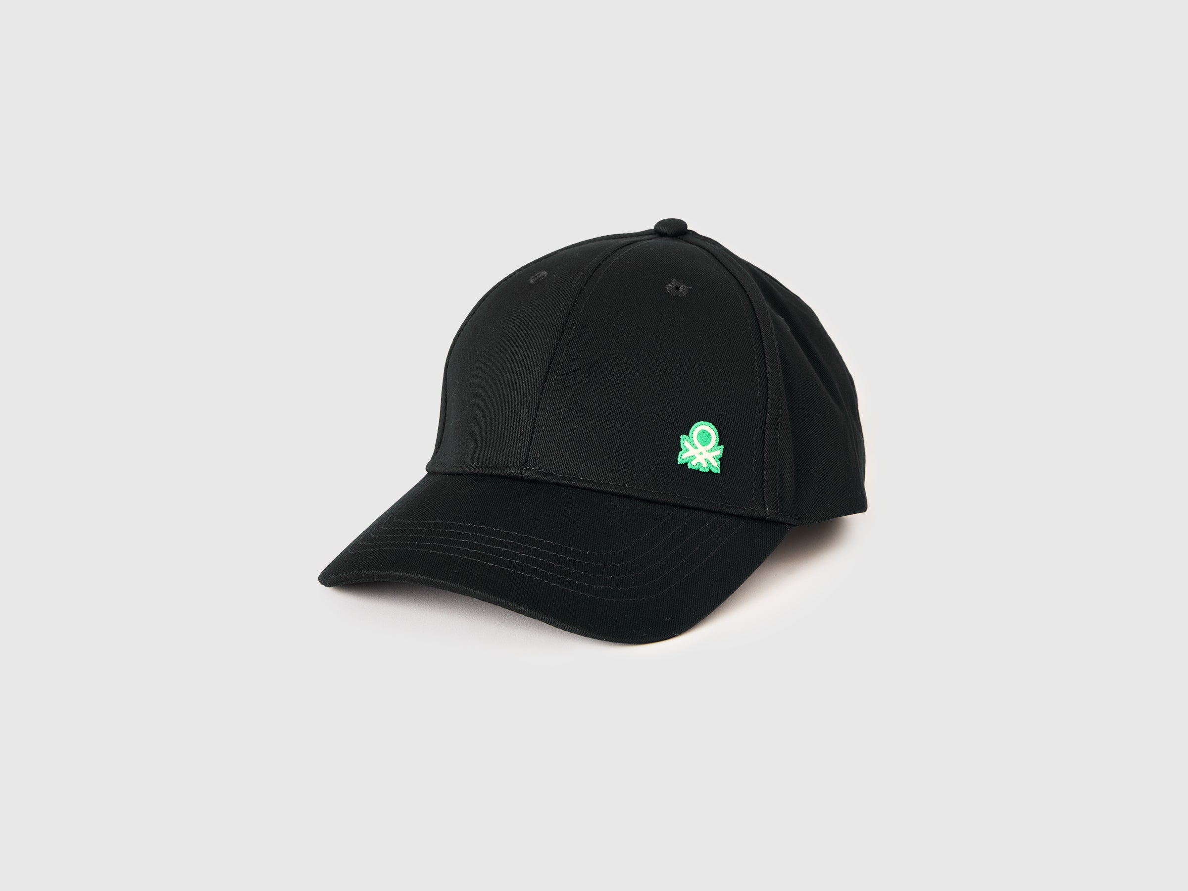 Baseball cap with logo - ucb_image_FS