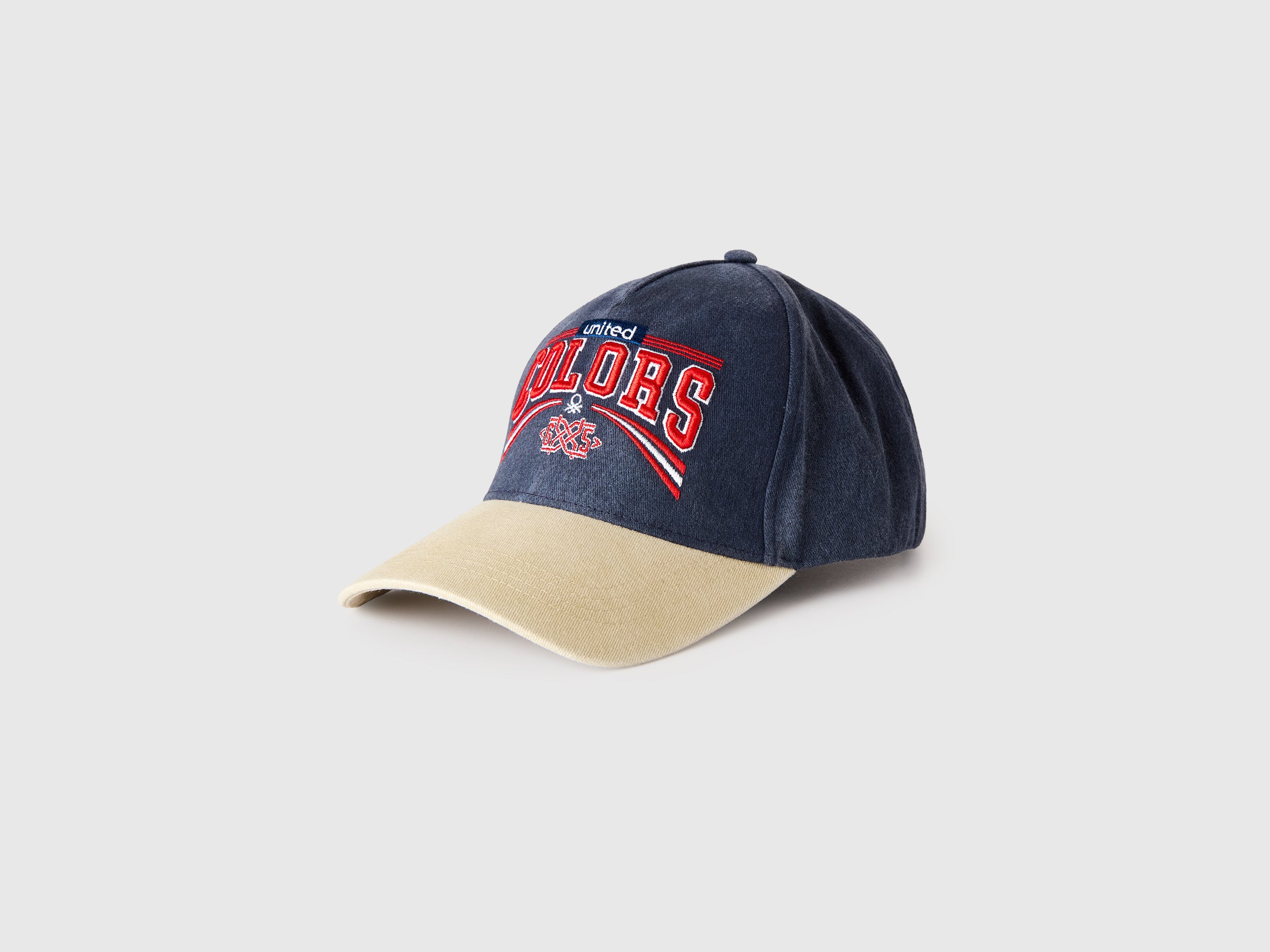 Baseball cap with embroidery - ucb_image_FS
