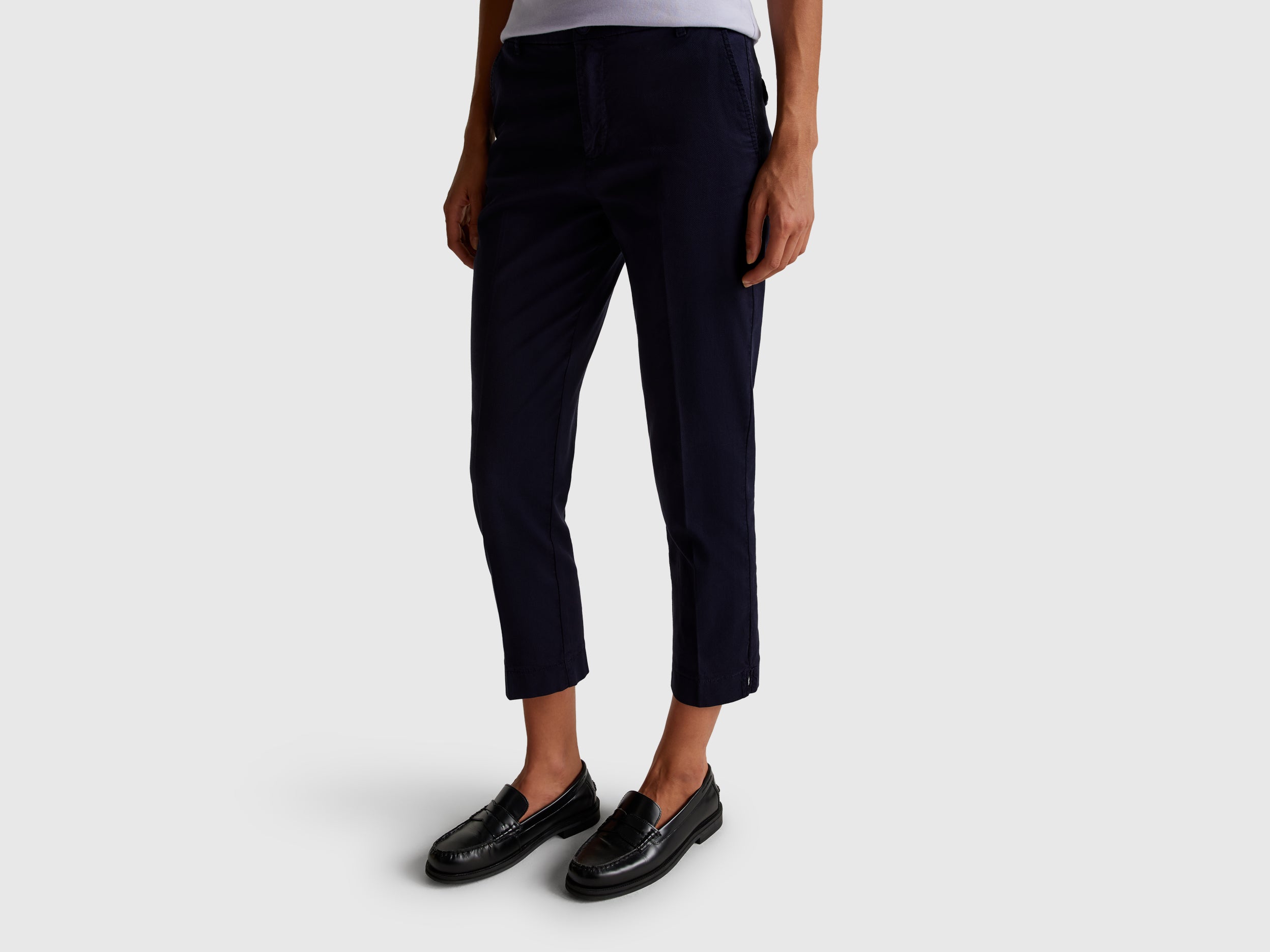 Chinos cropped em algodão stretch - ucb_image_F