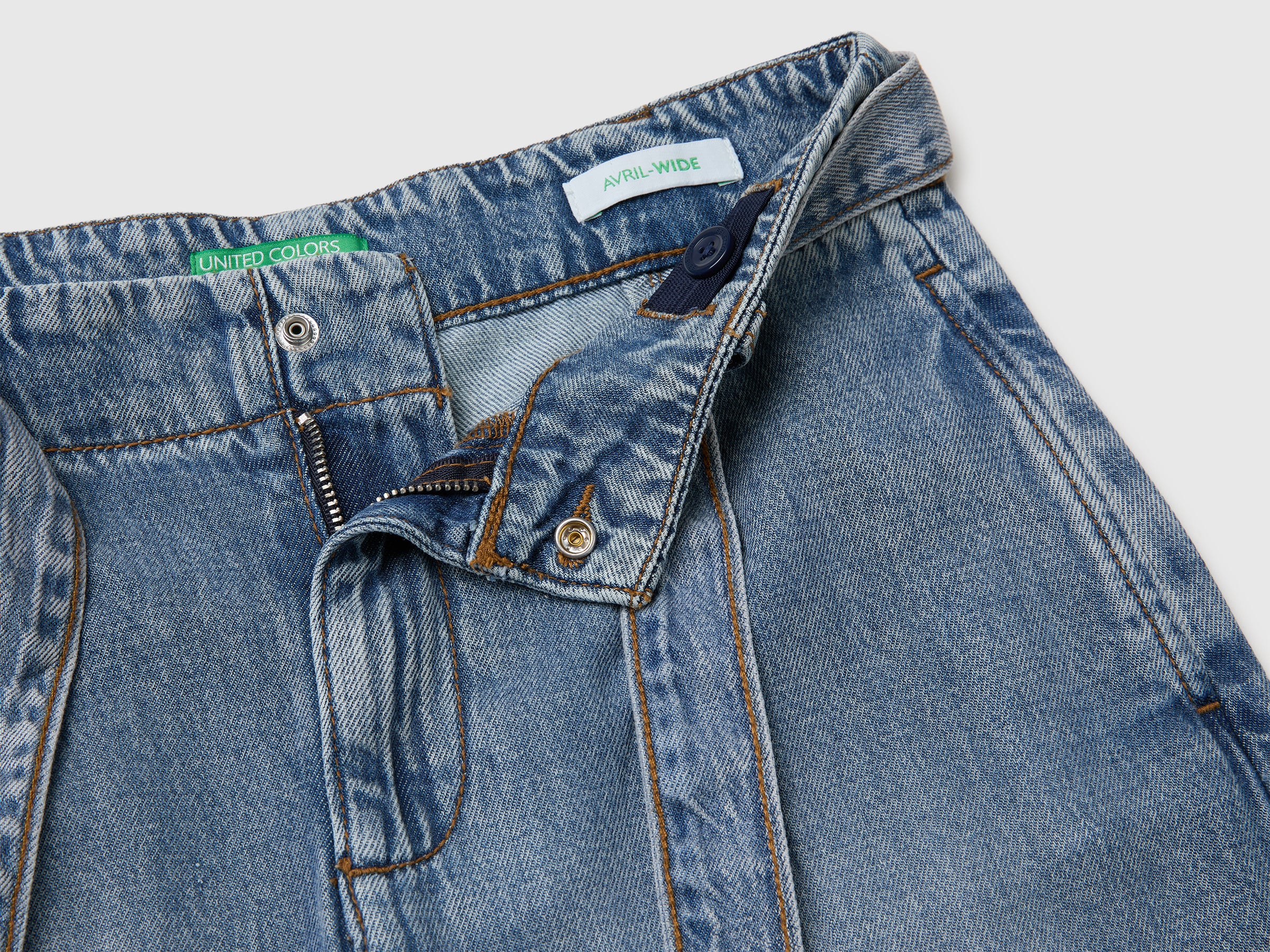 Jeans wide fit com cinto - ucb_image_DS1