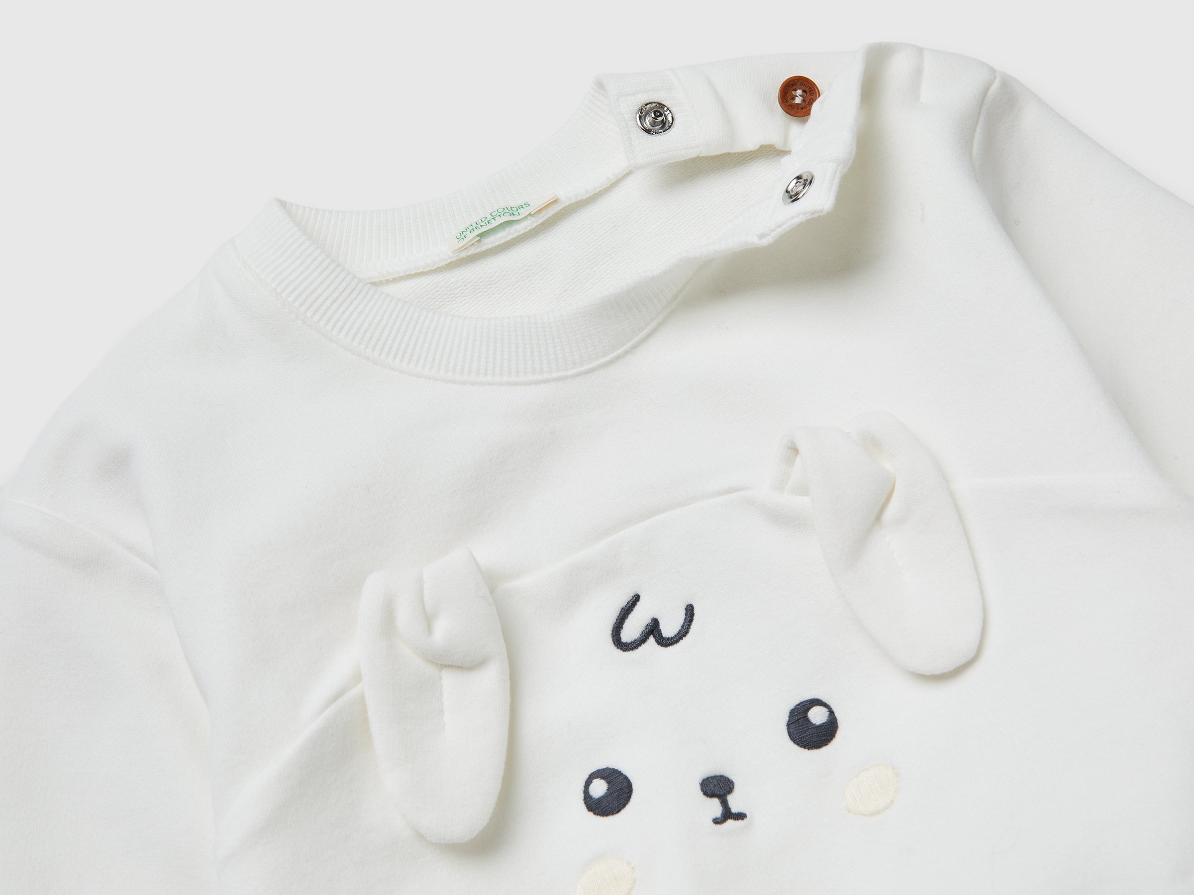 Sweat com bordado e patch - ucb_image_DS1