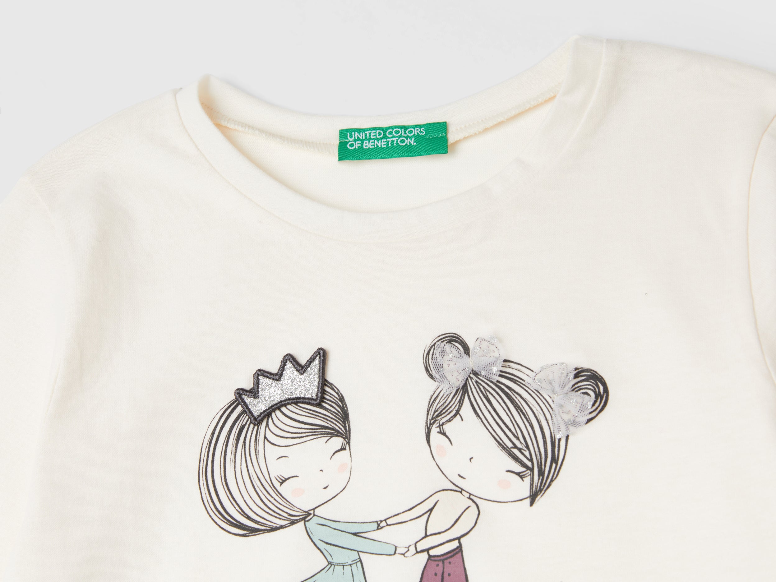 T-shirt com estampa e aplicação de tule - ucb_image_DS1