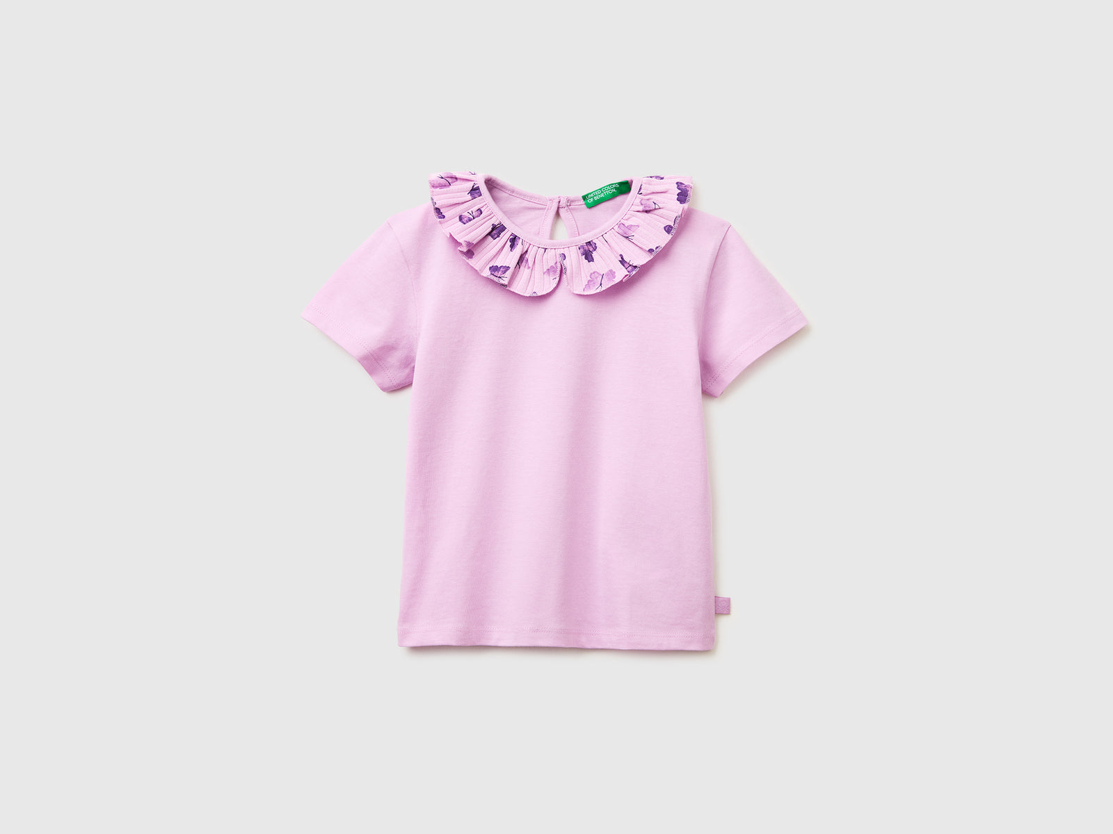 T-shirt with ruffles on the collar - ucb_image_FS
