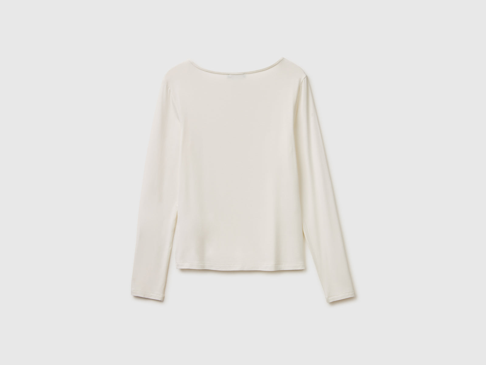 Boat-neck T-shirt - ucb_image_BS