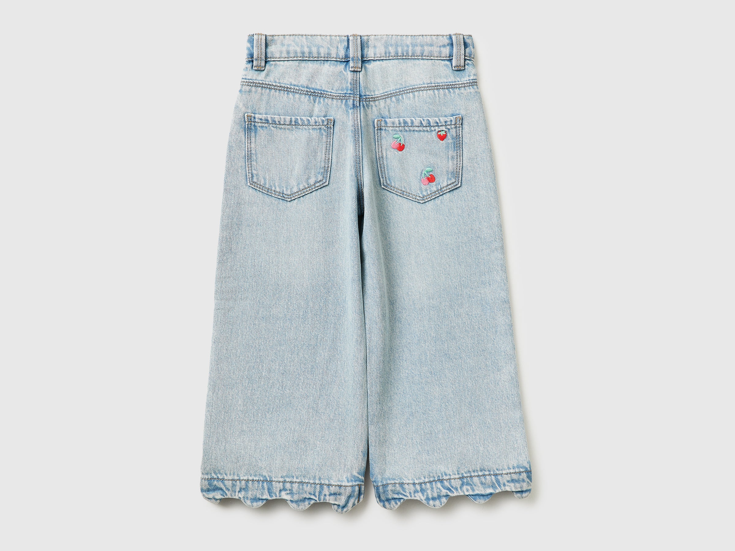 Jeans with cherry embroidery - ucb_image_BS
