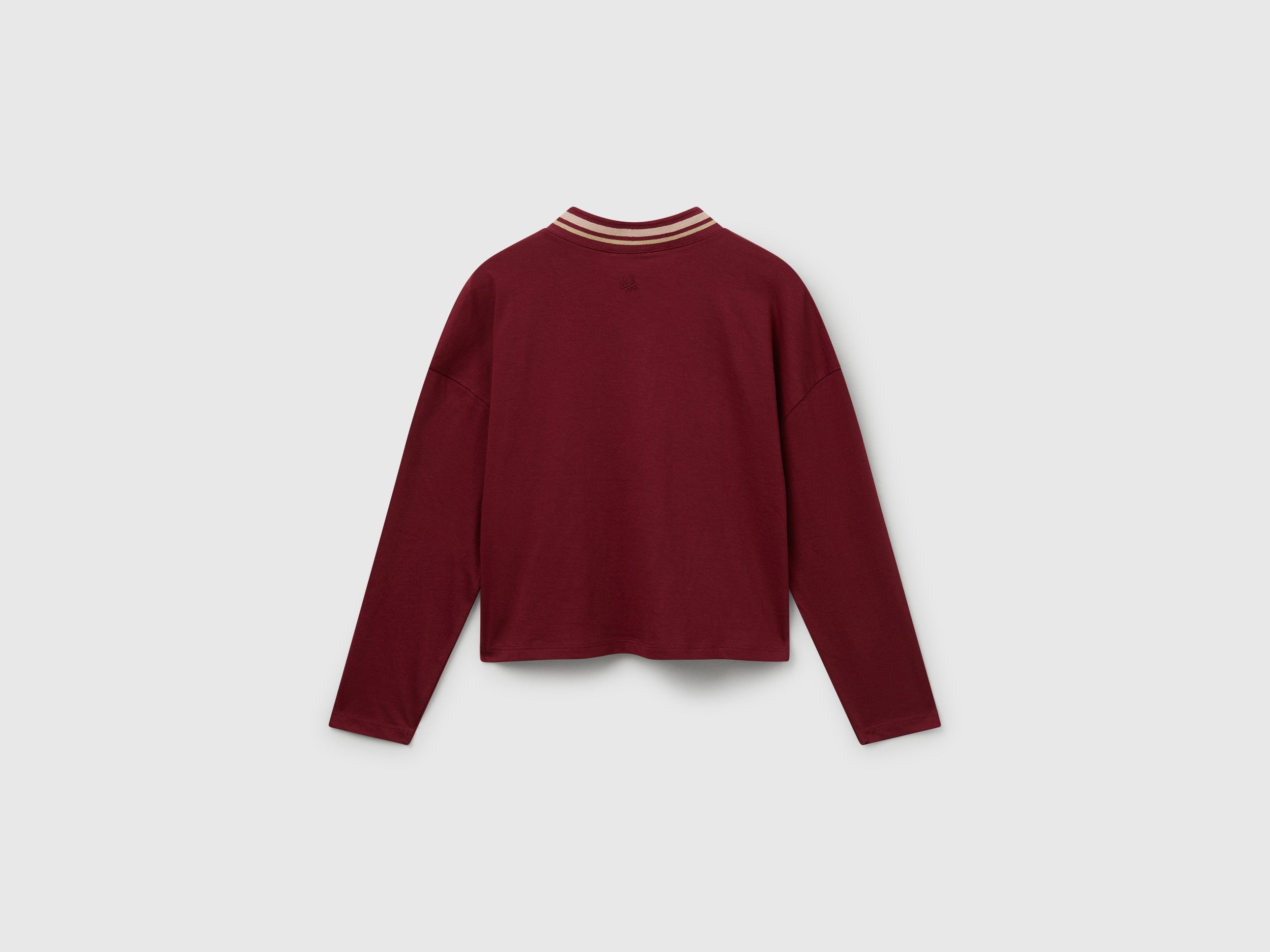 T-shirt com bordado lantejoulas - ucb_image_BS