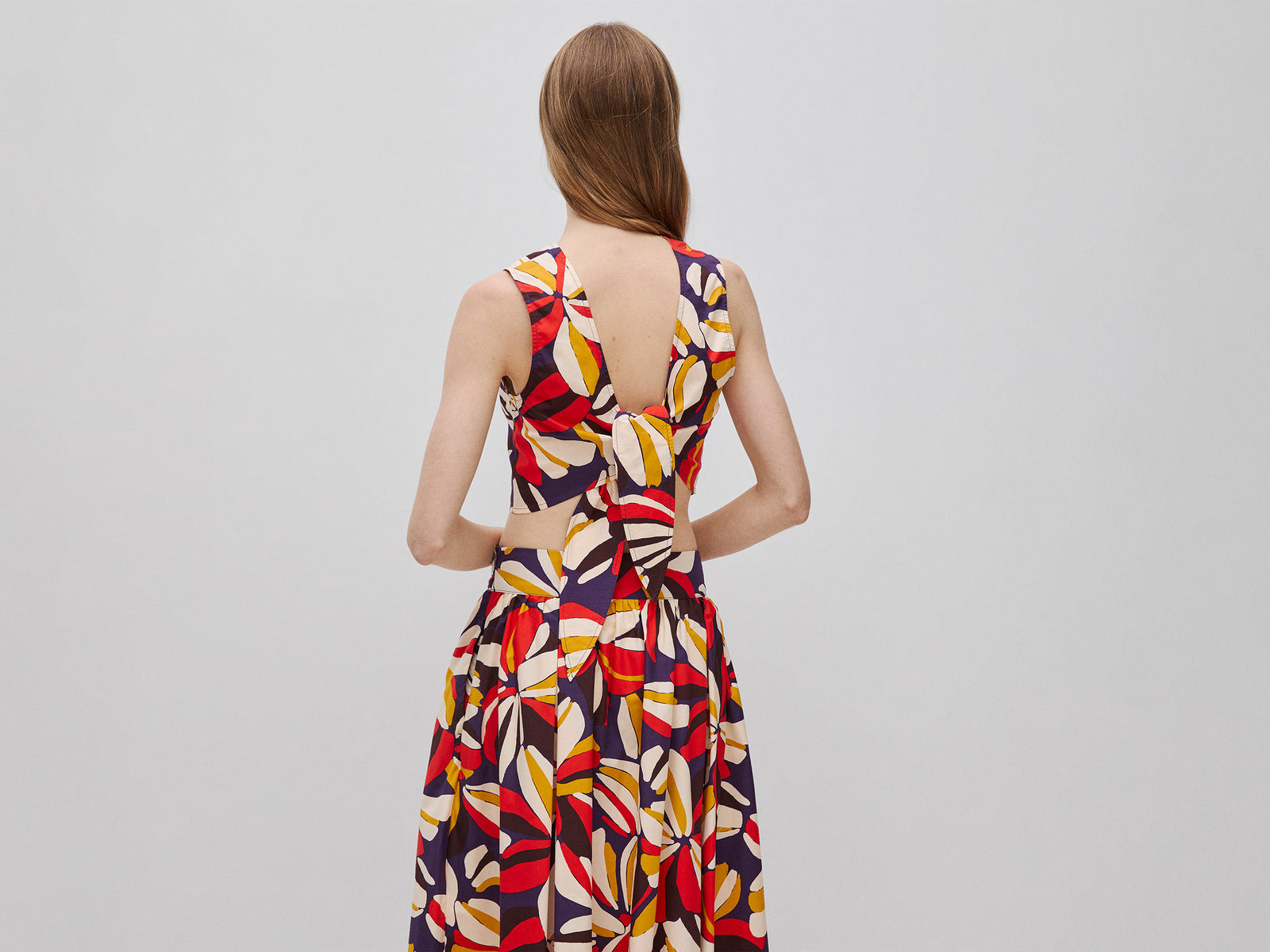 Top estampado com as costas descobertas - ucb_image_B