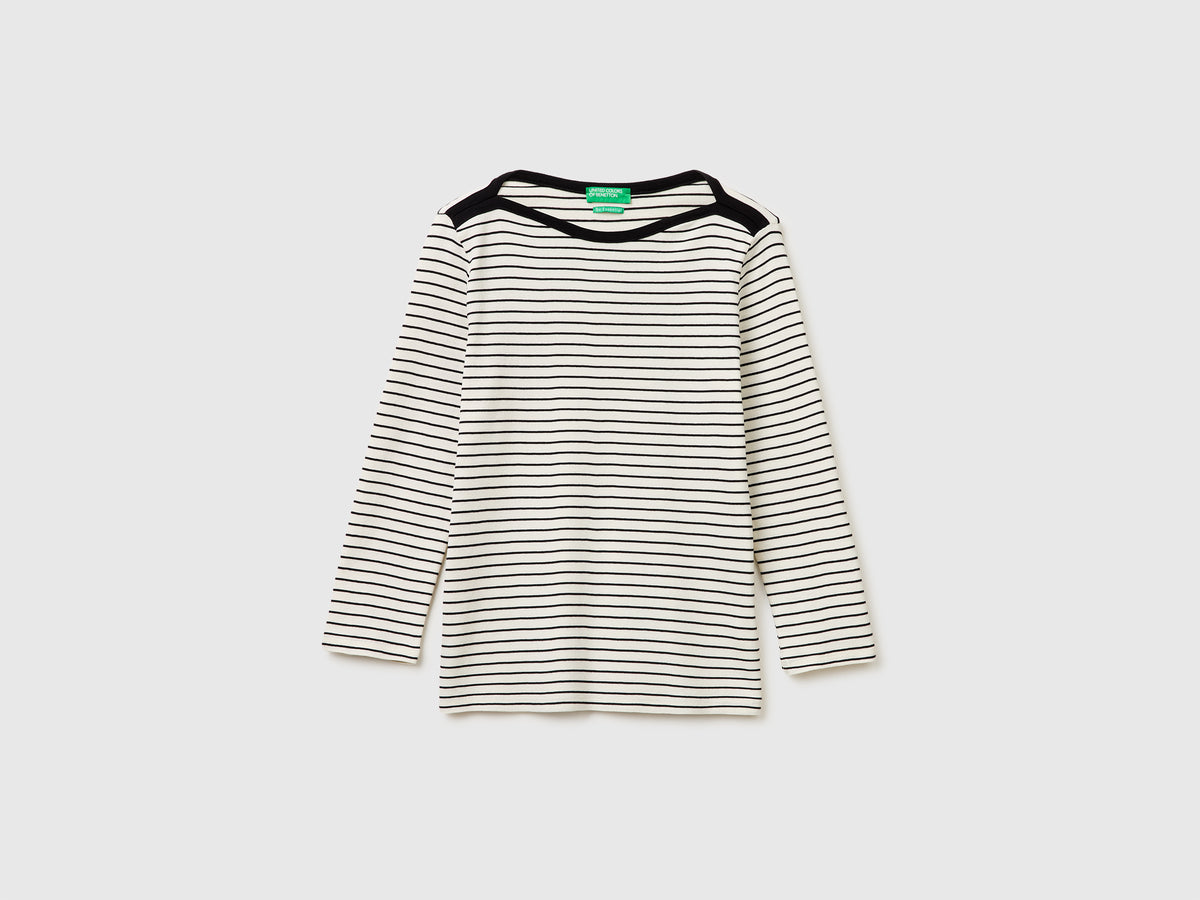 T-shirt às riscas com decote à barco - ucb_image_FS
