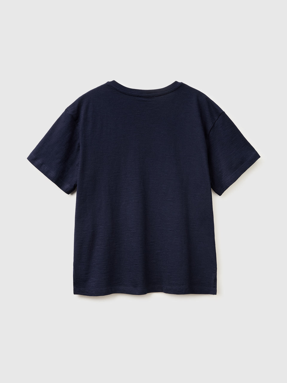 V-neck t-shirt in lightweight cotton - ucb_image_BS