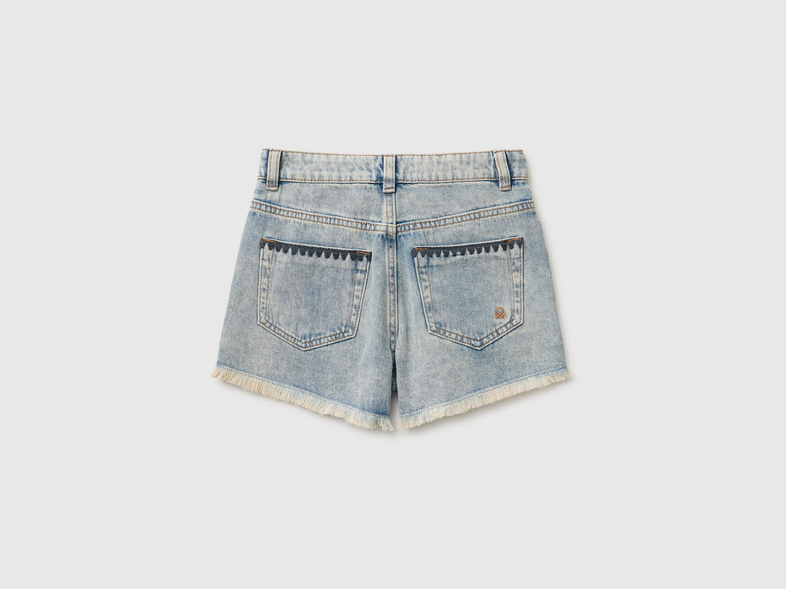 Denim shorts with embroidery - ucb_image_BS