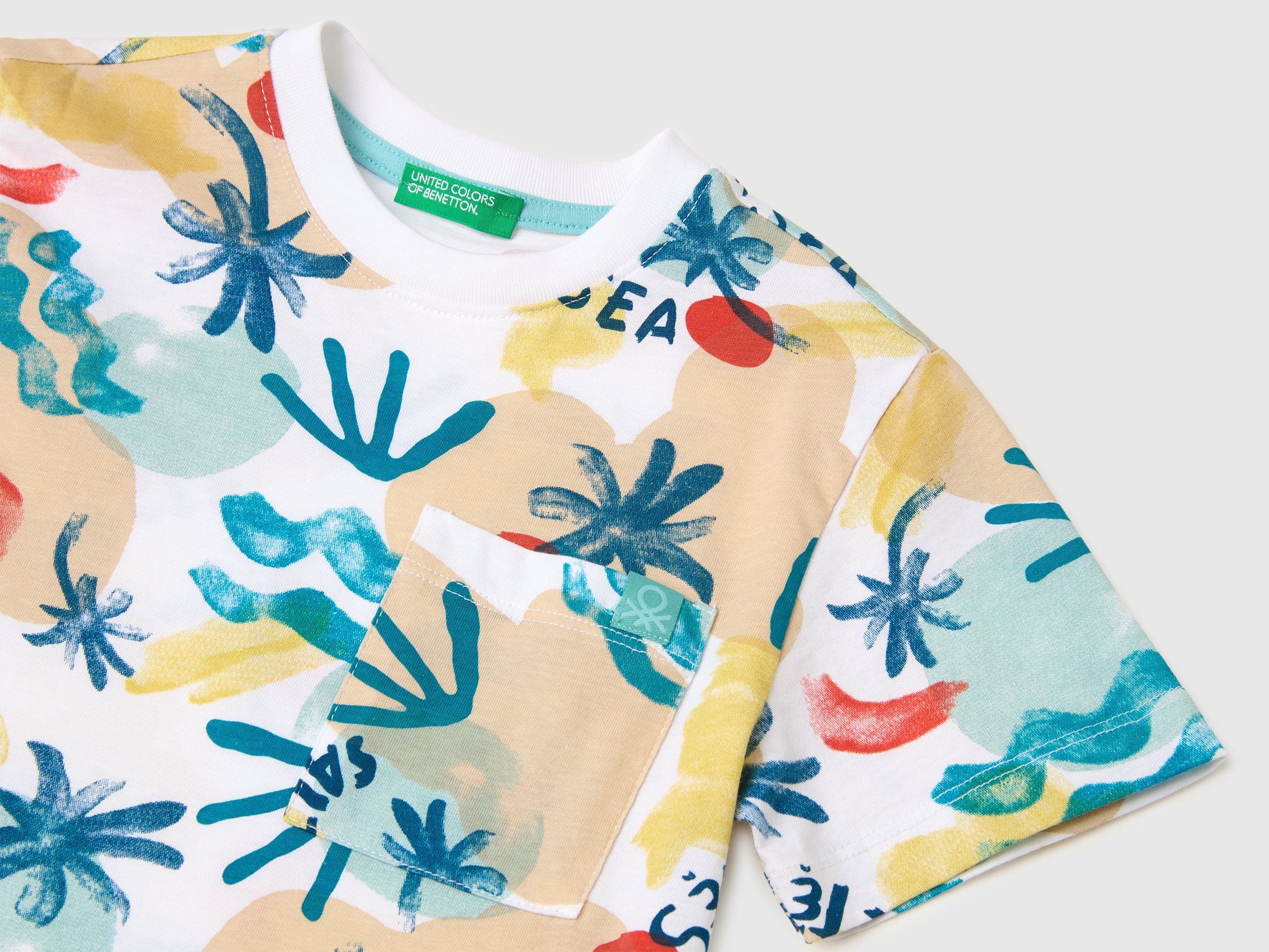 T-shirt with tropical print - ucb_image_DS1