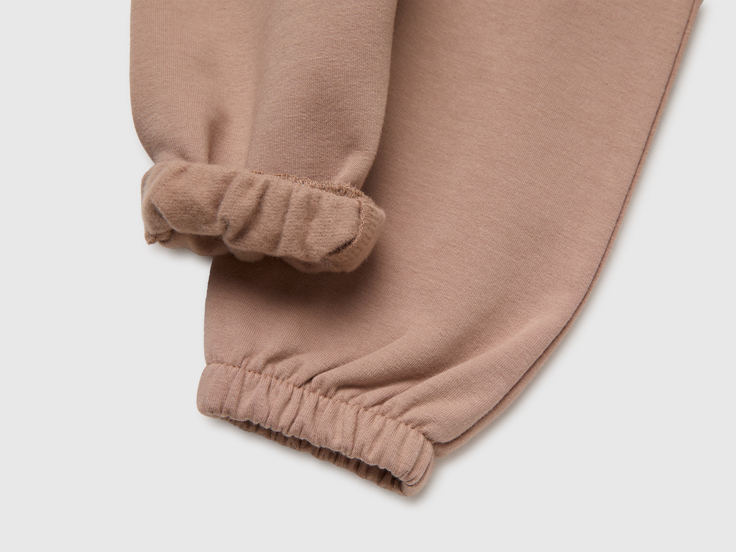 Calças em felpo com animalzinho atrás - ucb_image_DS1