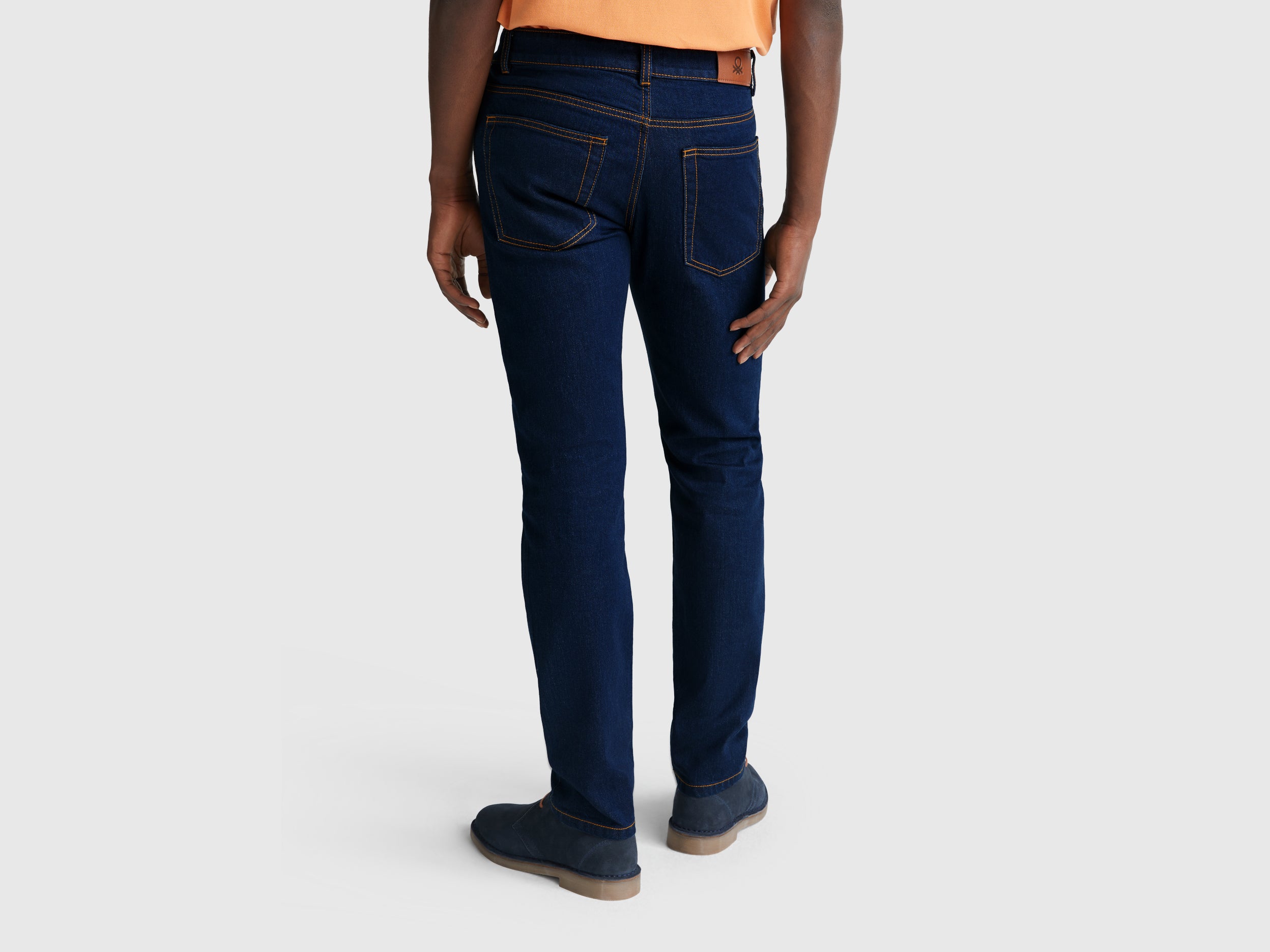 Jeans slim fit cinco bolsos - ucb_image_B