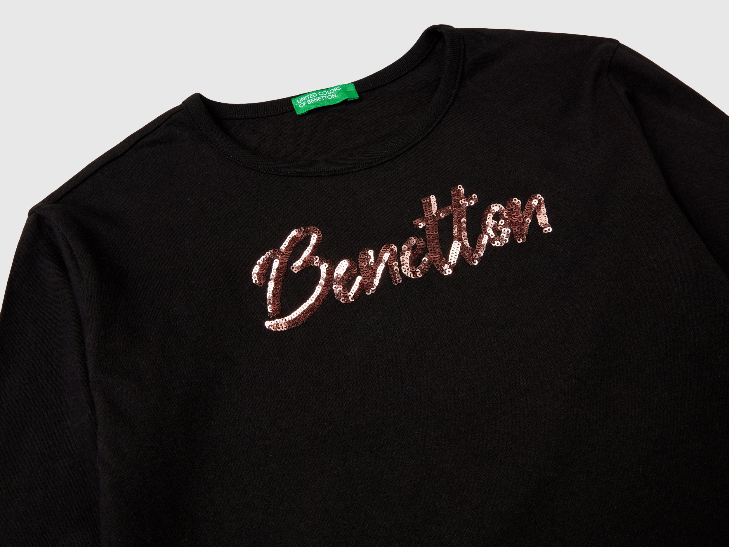 T-shirt em algodão orgânico quente com lantejoulas - ucb_image_DS1