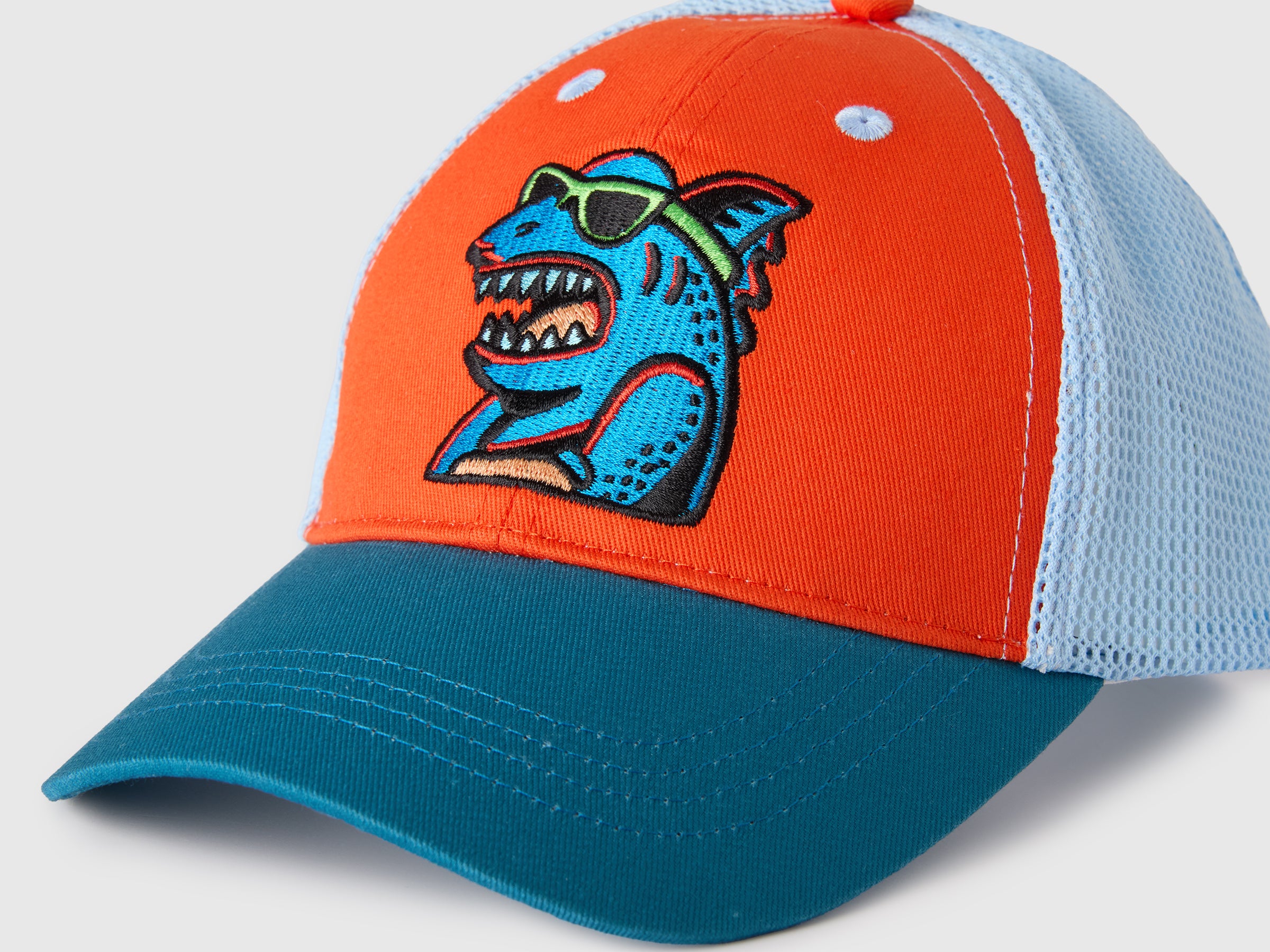 Baseball cap with embroidery - ucb_image_DS1