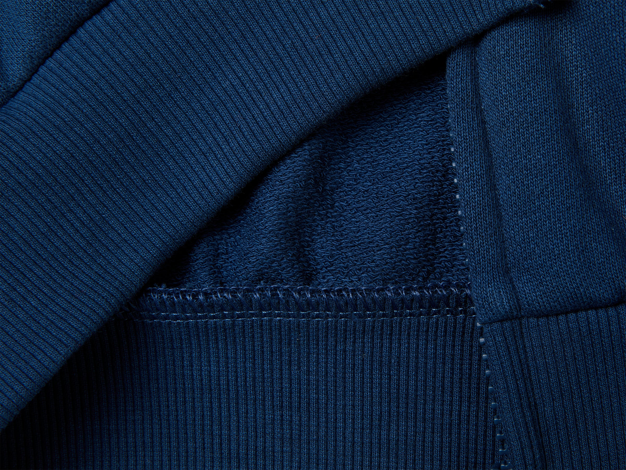 Sweat com estampa e capuz - ucb_image_DS1