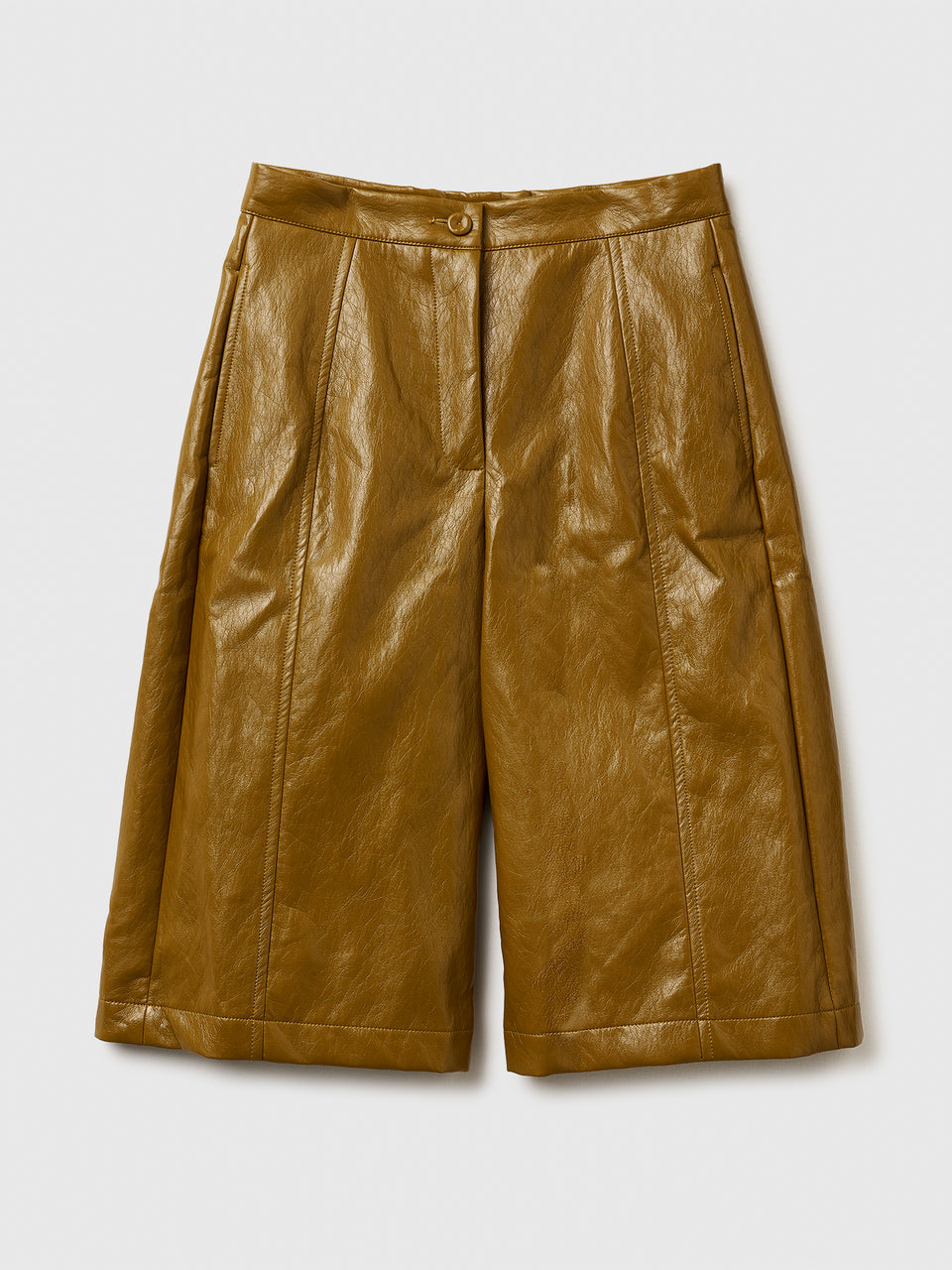Bermudas em tecido efeito pele - ucb_image_FS