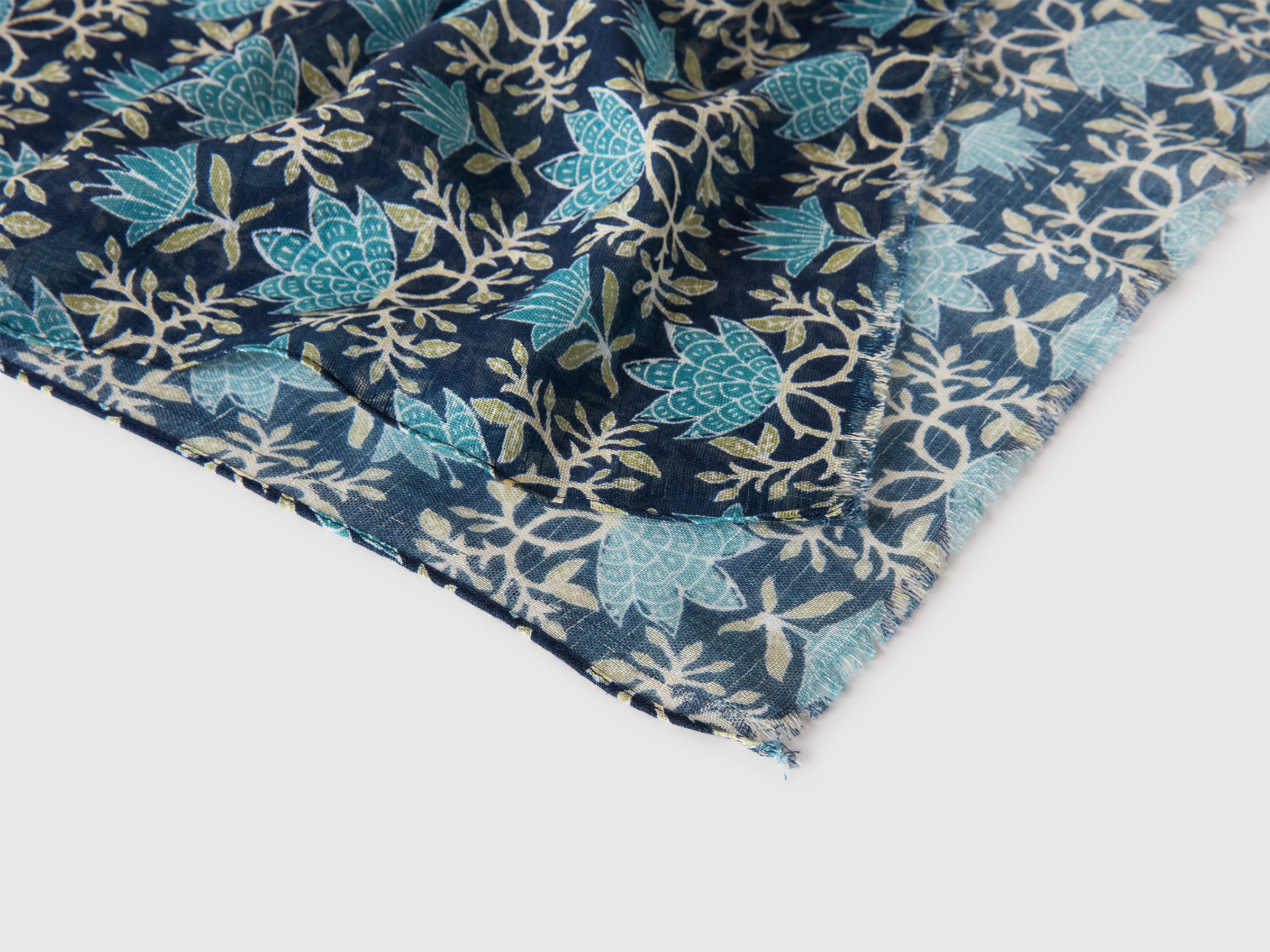 Patterned linen blend scarf - ucb_image_DS1