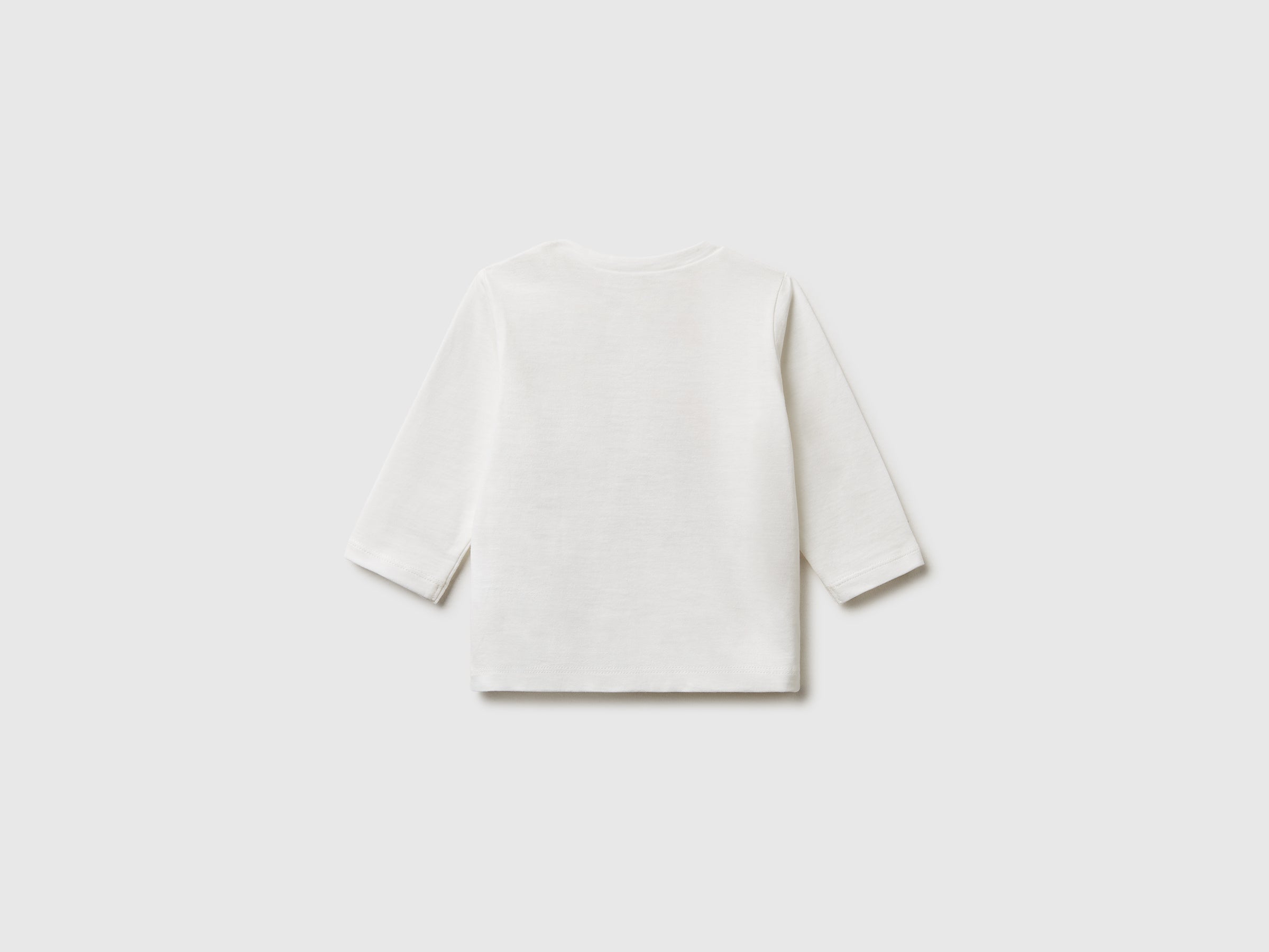 T-shirt com estampa em relevo - ucb_image_BS