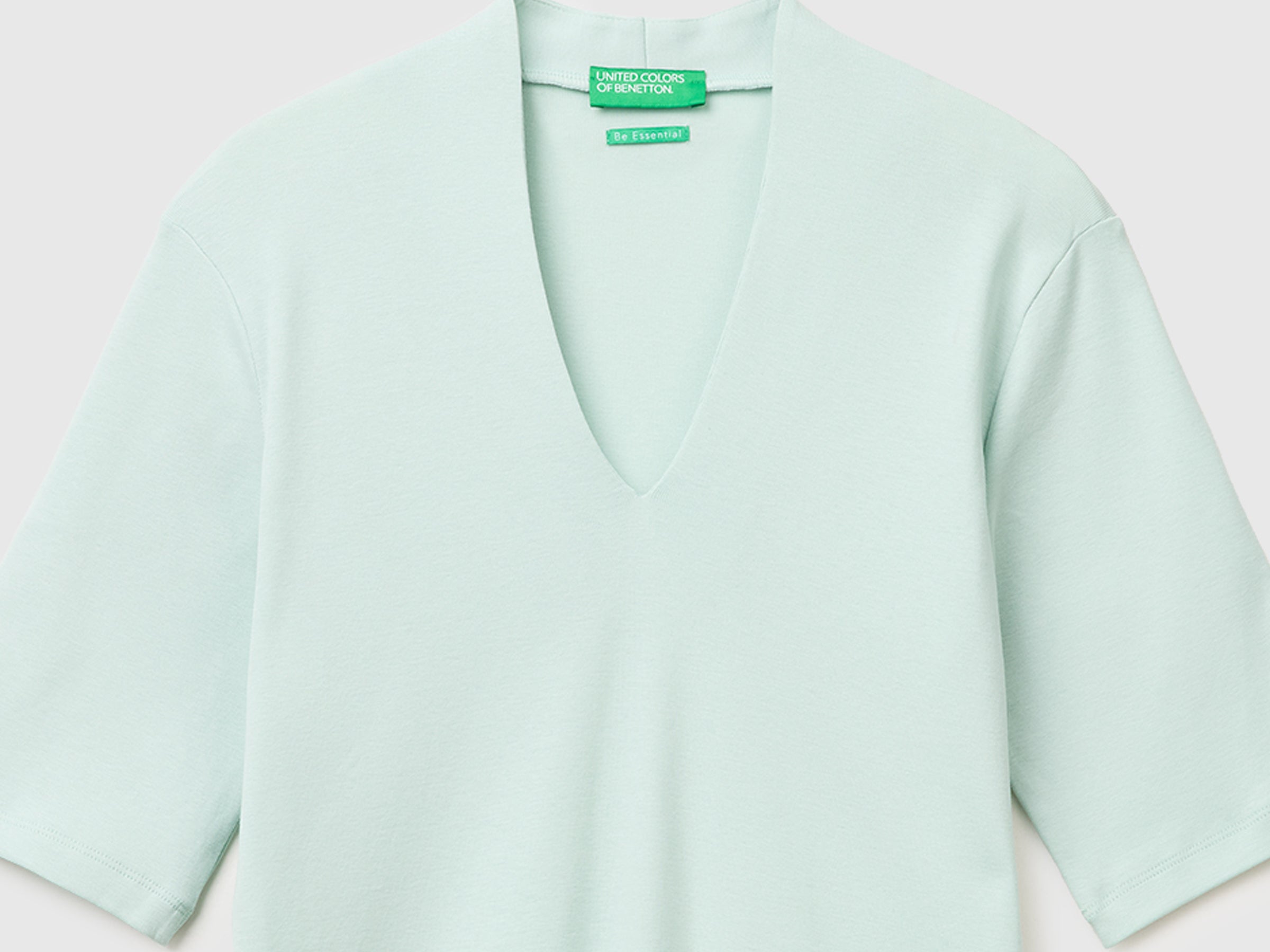 T-shirt slim fit em algodão de fibra longa - ucb_image_DS1