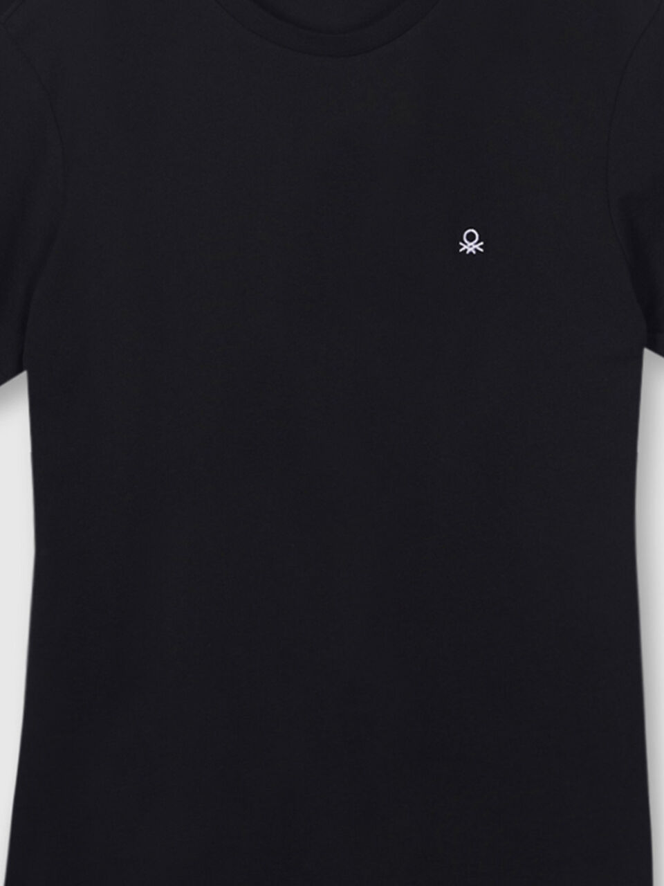 Basic Tee image number null