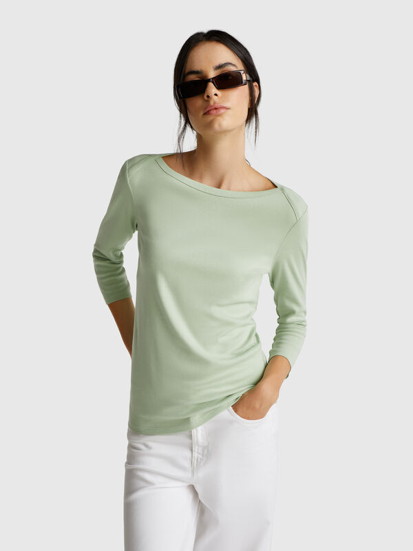 T-shirt with boat neck Women