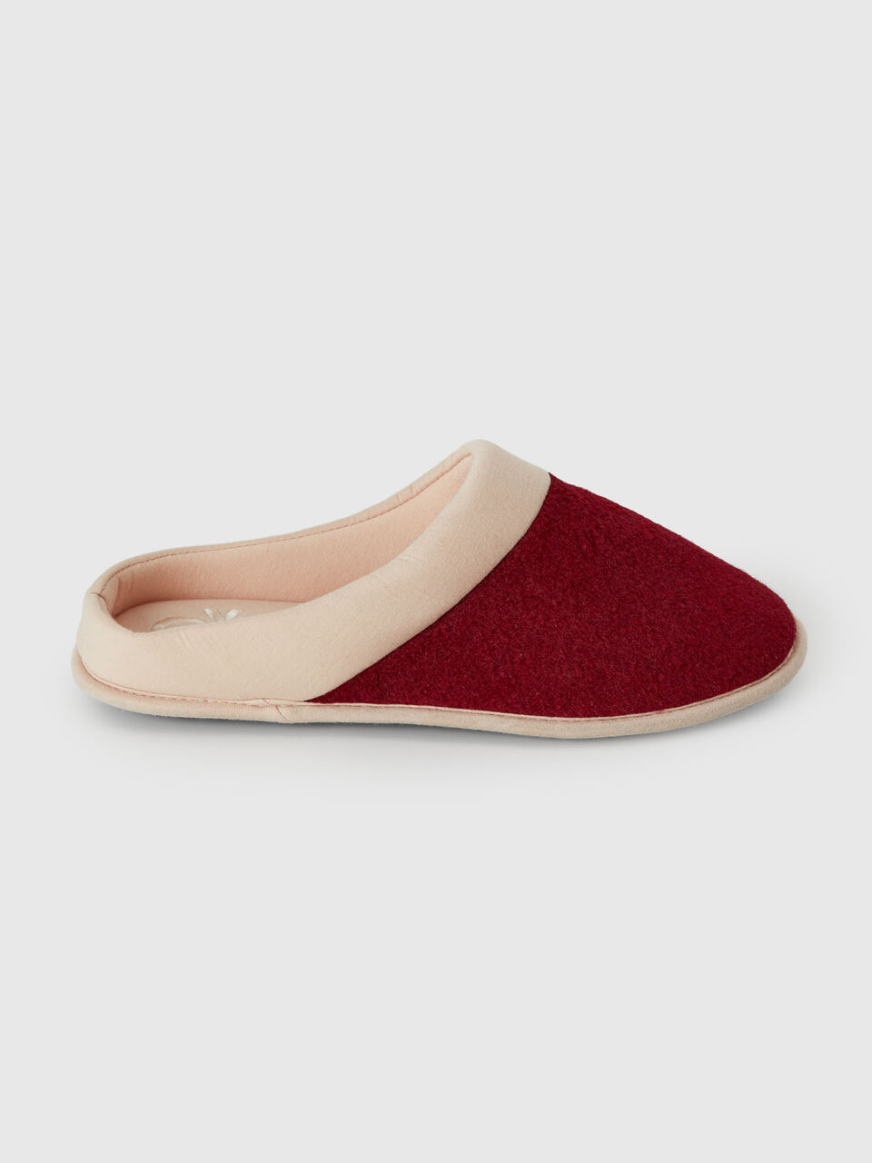 SLIPPERS image number 1