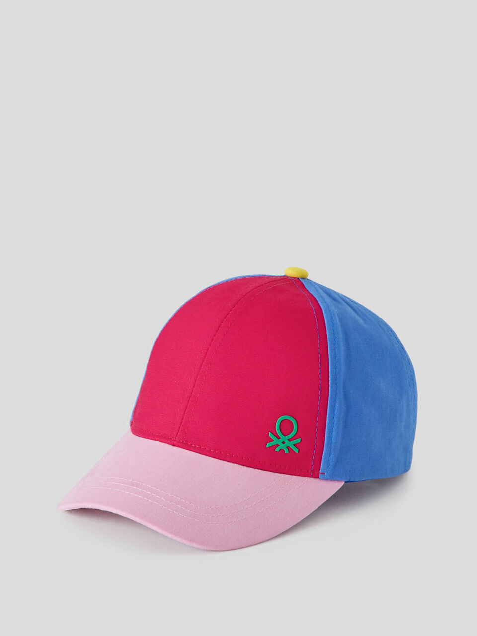 Cotton hat with brim image number 1