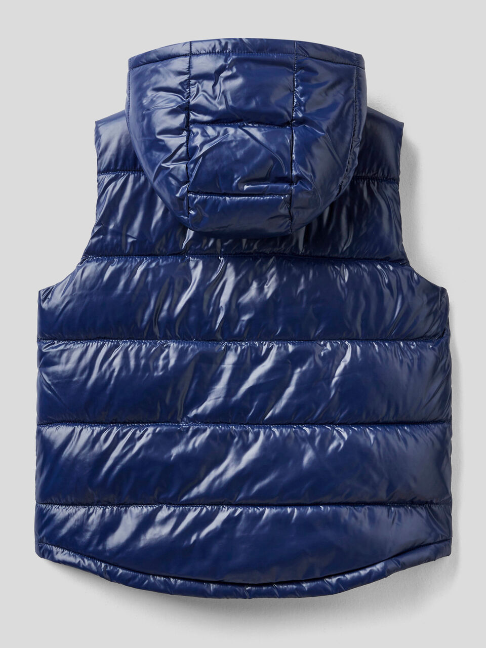 Sleeveless puffer jacket with zip and hood image number 2