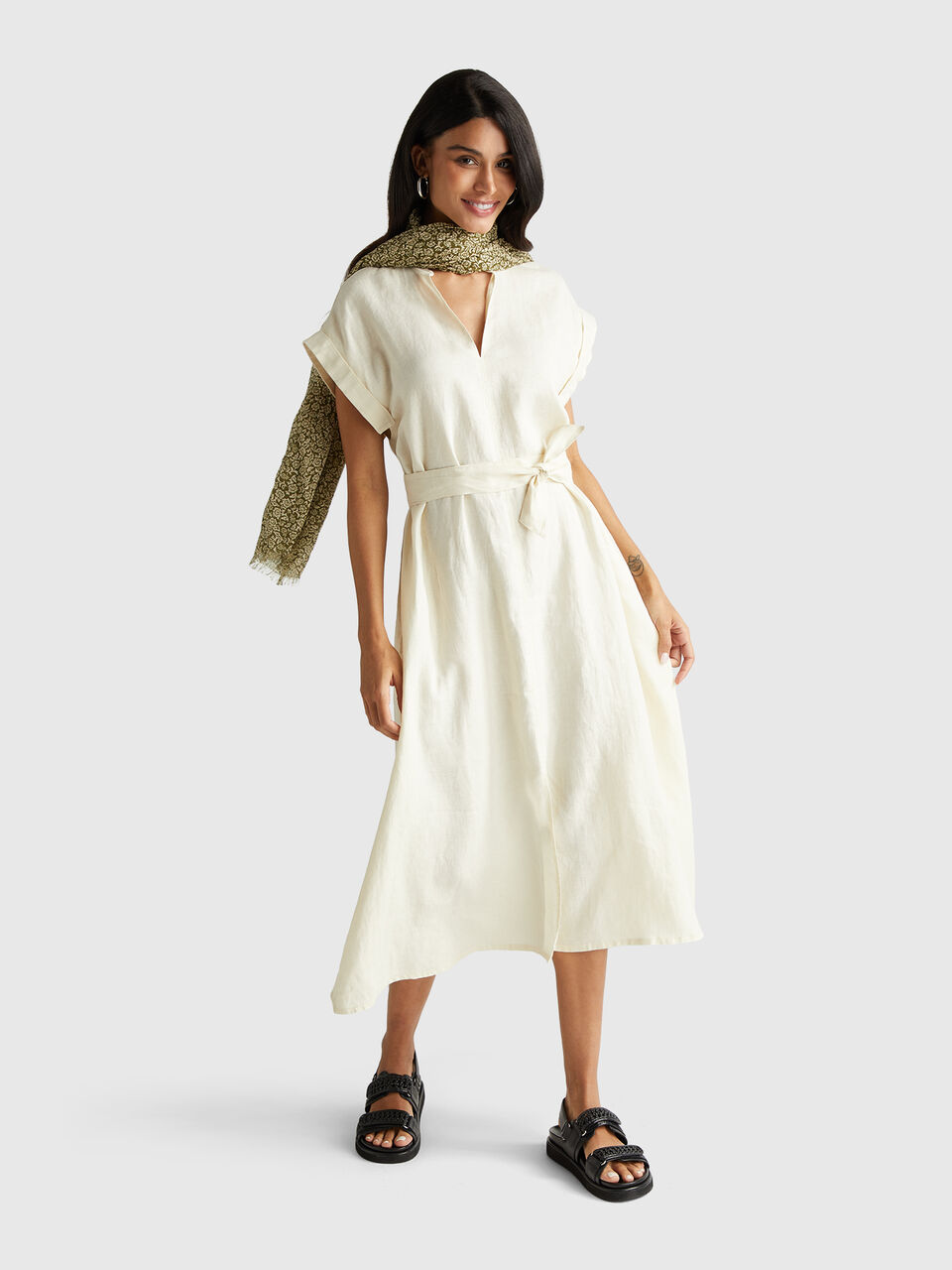 SCARF Women image number null