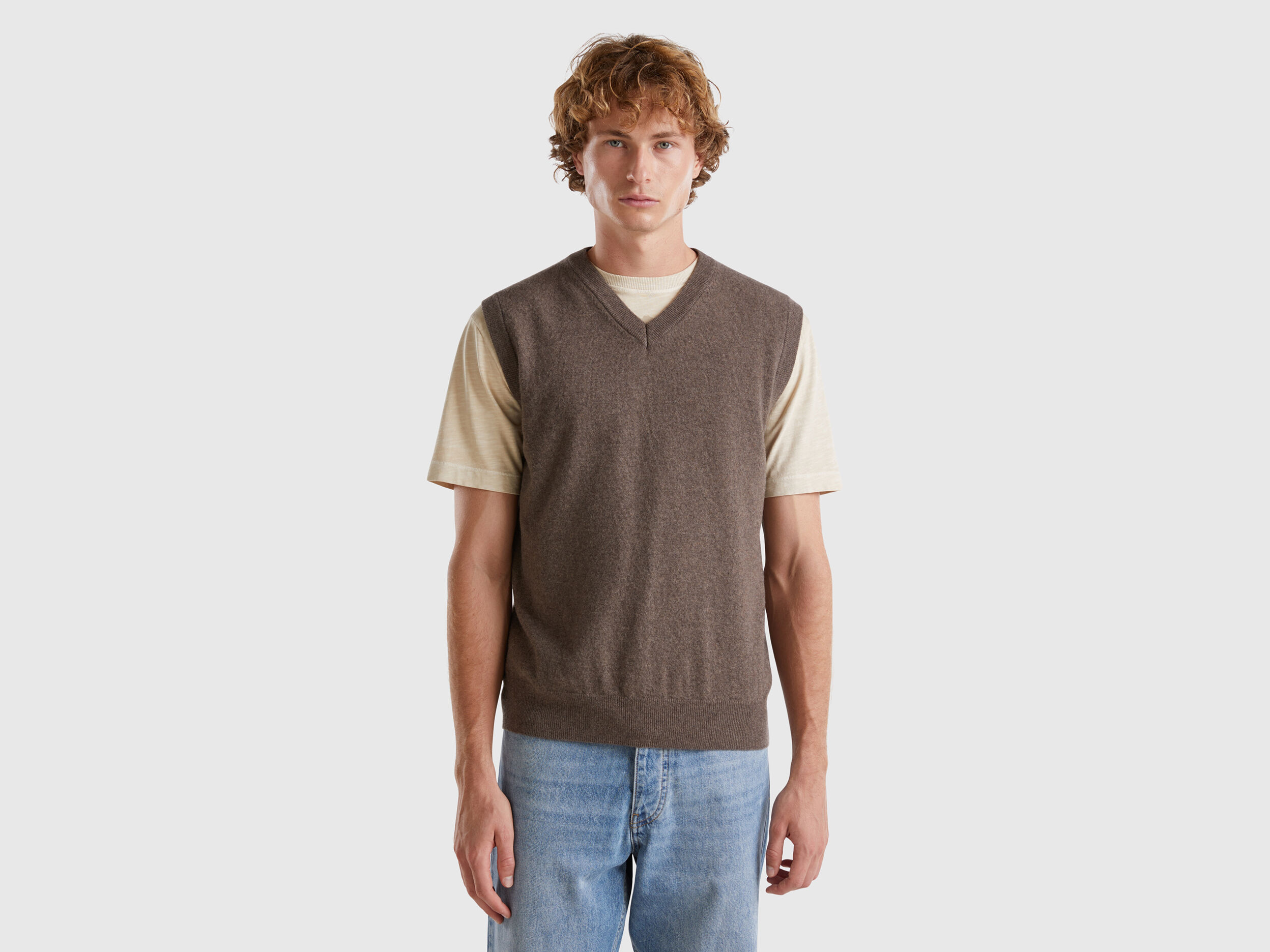 Men s Knit Vests New Collection 2024 Benetton
