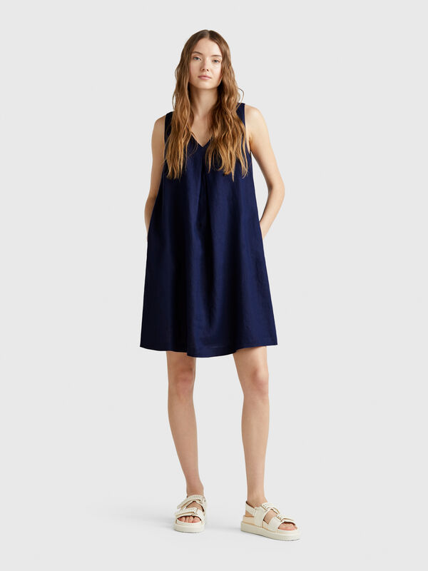 Sleeveless dress in pure linen Women