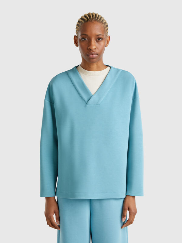 V-neck sweatshirt Women