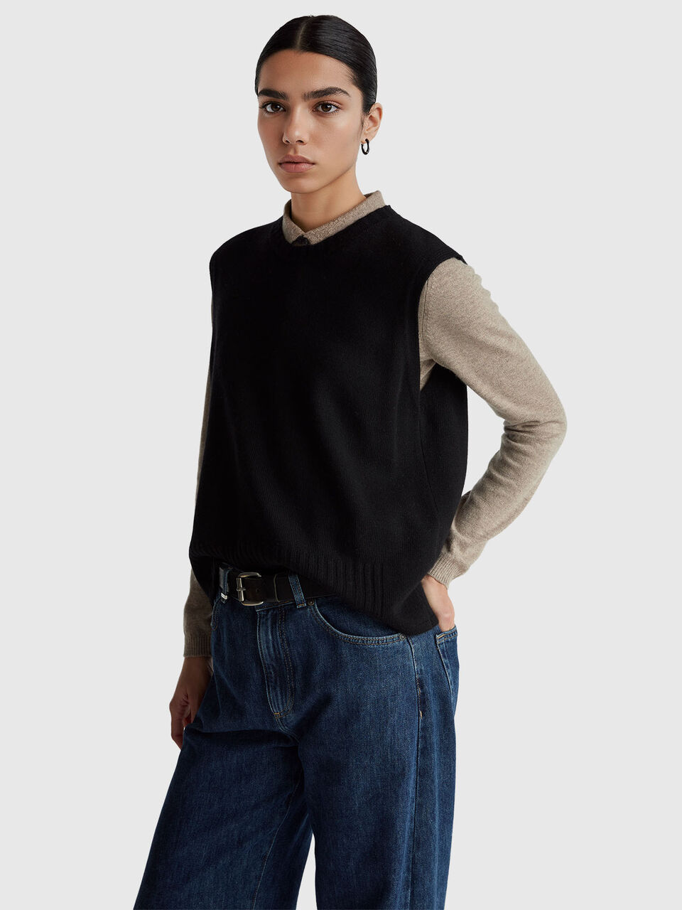 SLEEVELESS SWEATER Women image number null