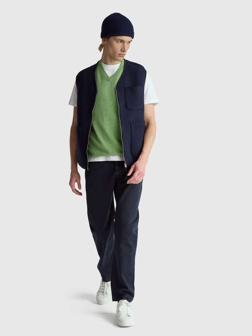 S/L V NECK SWEATER Men image number null