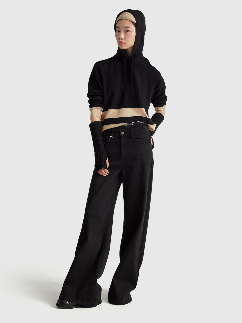 SWEATER W/HOOD Women image number null