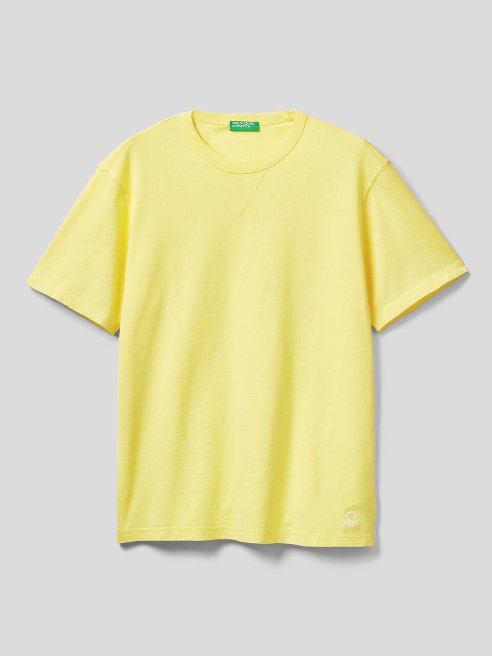 100% cotton t-shirt with logo image number null
