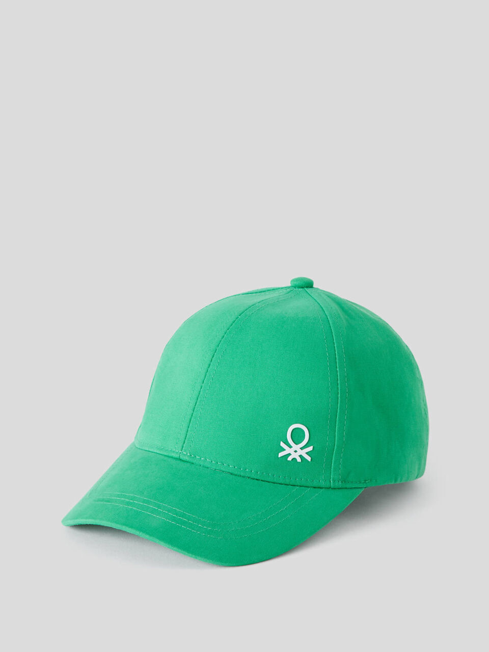 Cotton hat with brim image number 1