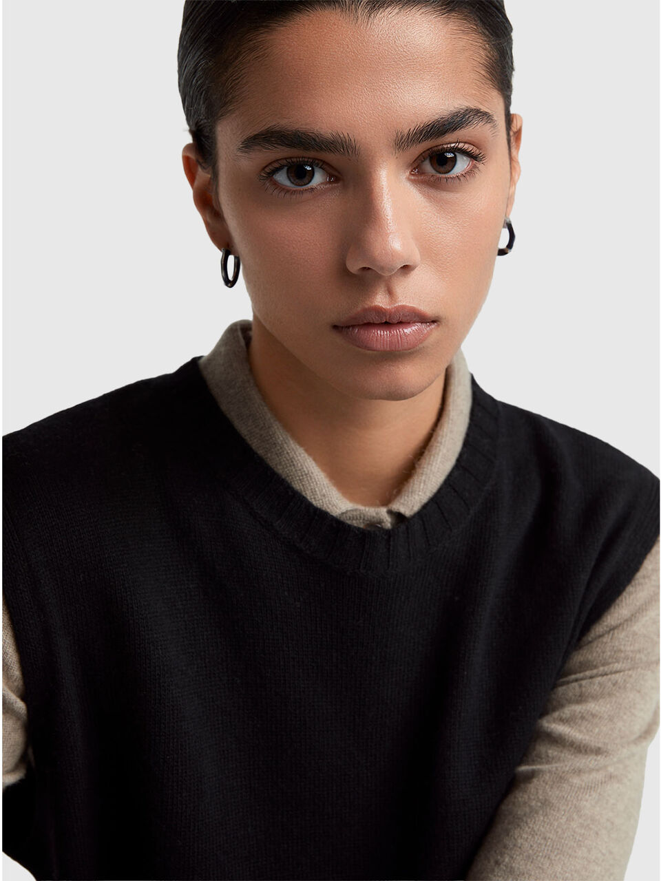 SLEEVELESS SWEATER Women image number null