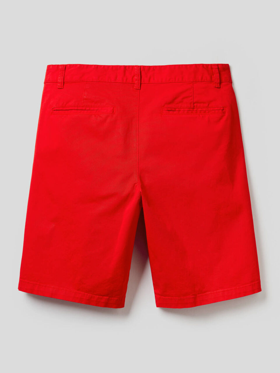 Chino bermudas in stretch cotton image number 2