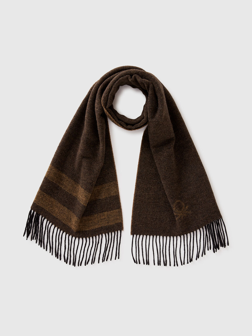 SCARF Men image number 1