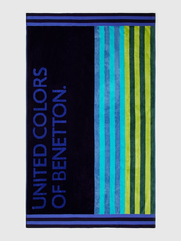 Beach towel with stripes