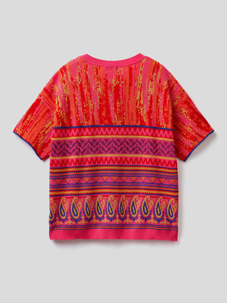 Sweater with multicolor design image number null