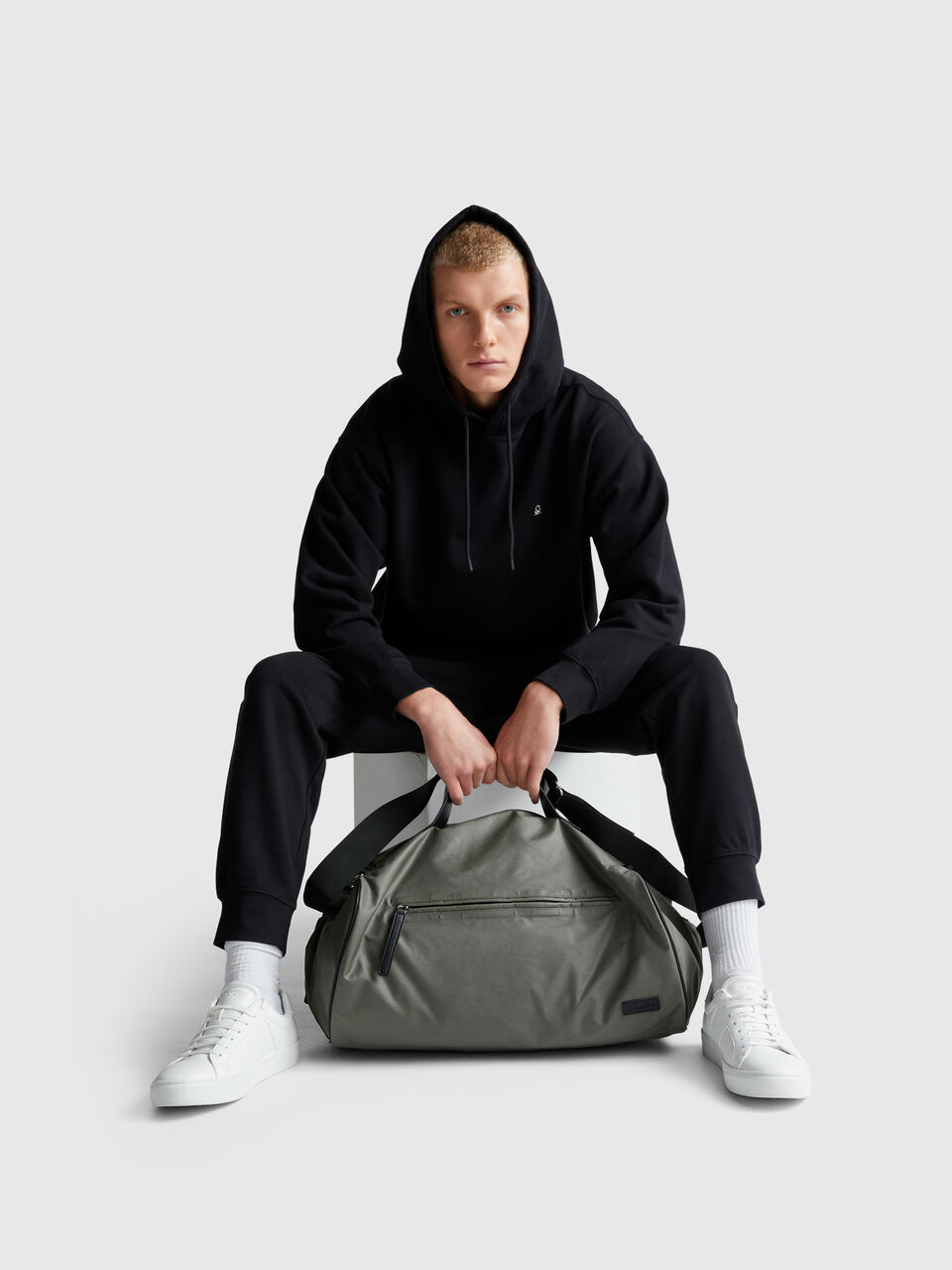 TROUSERS Men image number null