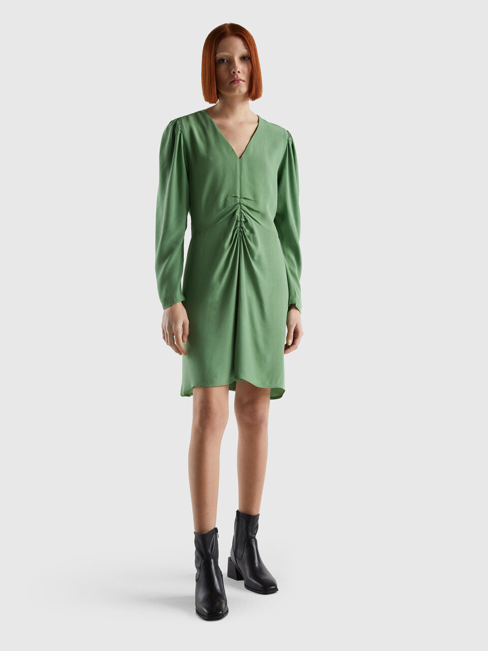 Short 100% viscose dress