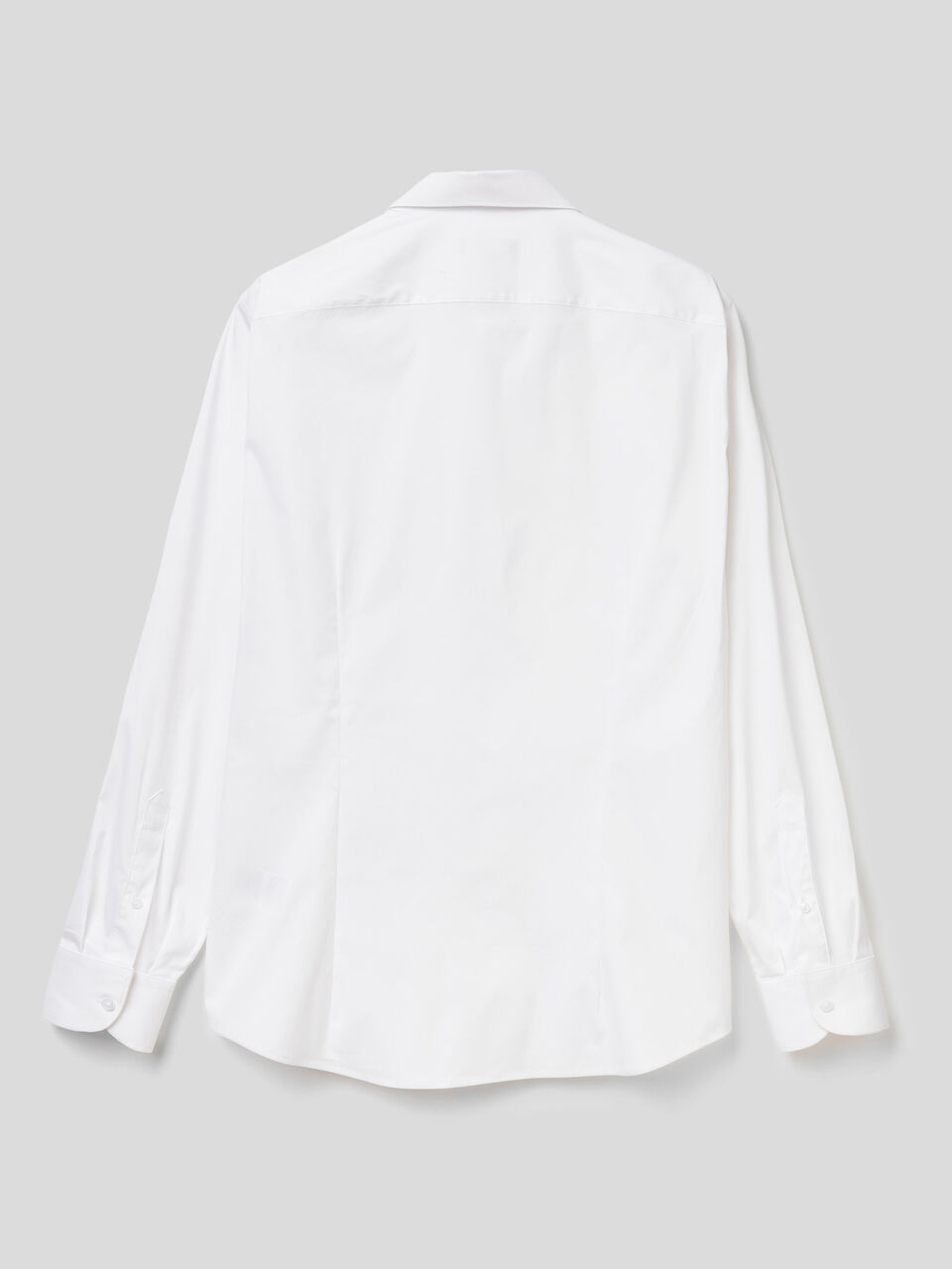 Solid color slim fit shirt image number 2