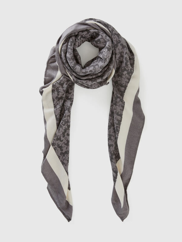 Black scarf with horse print Women