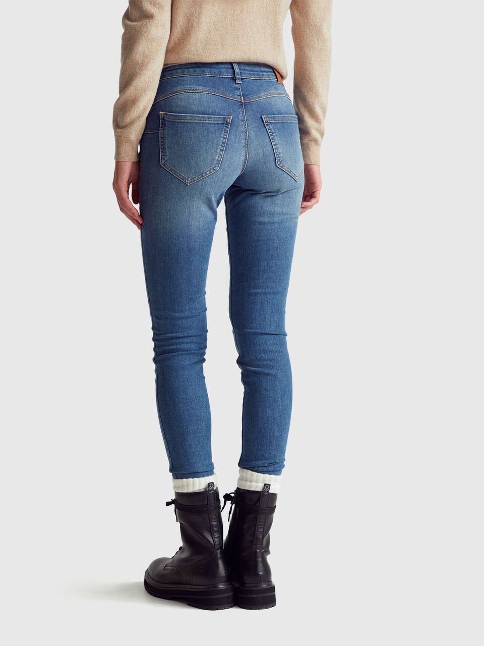 TROUSERS Women image number null