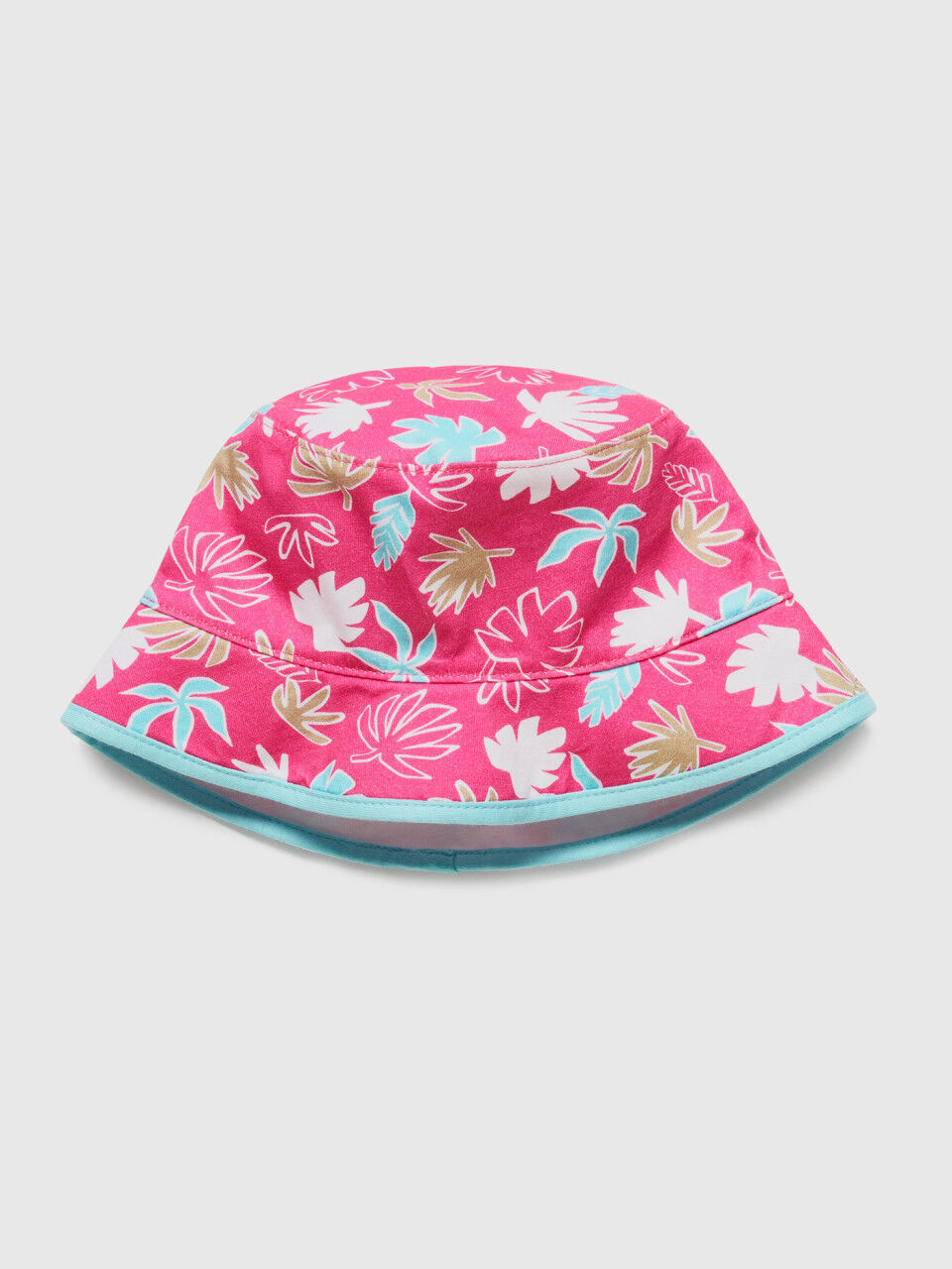 Reversible printed hat