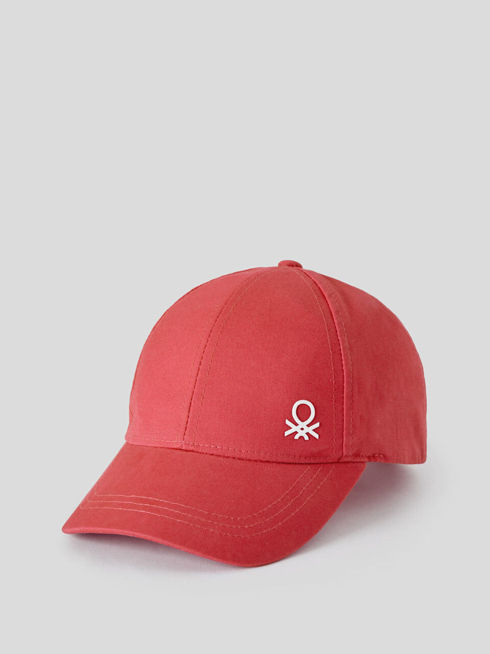 Cotton hat with brim image number 1